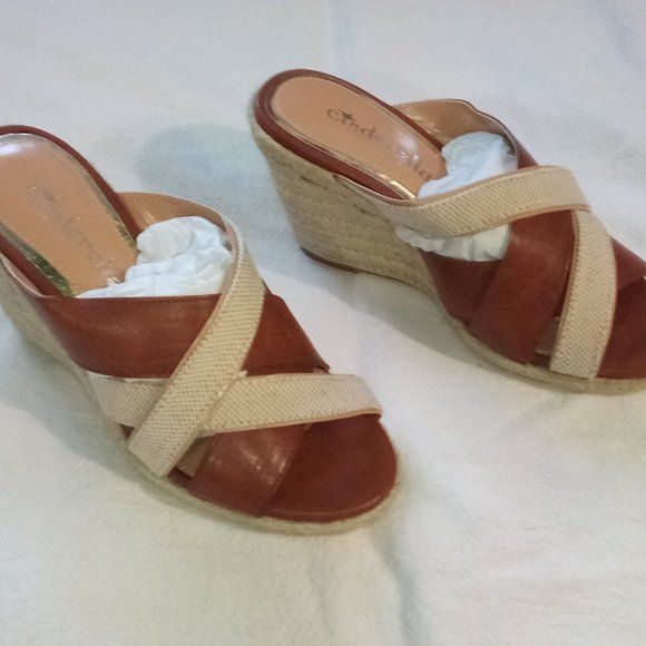 Women's Wedges New in Box - Picture 1 of 5